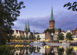 Altstadt von Lübeck, © iStock.com/Marcus Lindstrom