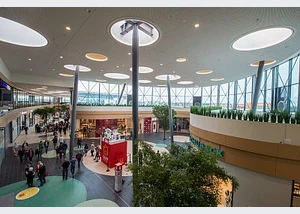 (C) LUV SHOPPING (C) LUV SHOPPING