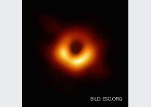 Schwarzes Loch M87