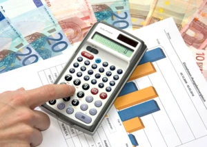 Steuererklärung Geld Pixelio, Das Geld wird knapp