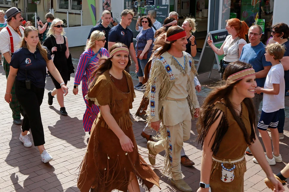 Eine Stadt spielt Karl-May